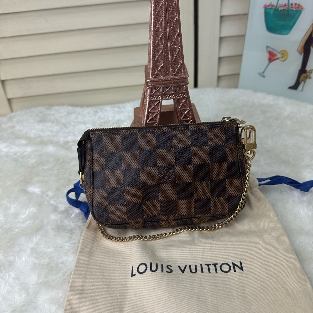 Louis Vuitton mini pochette - Picture 1 of 10
